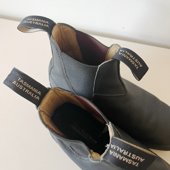 Blundstone Black Chisel-toe Leather Boots | Size 5 - Picture 4 of 5